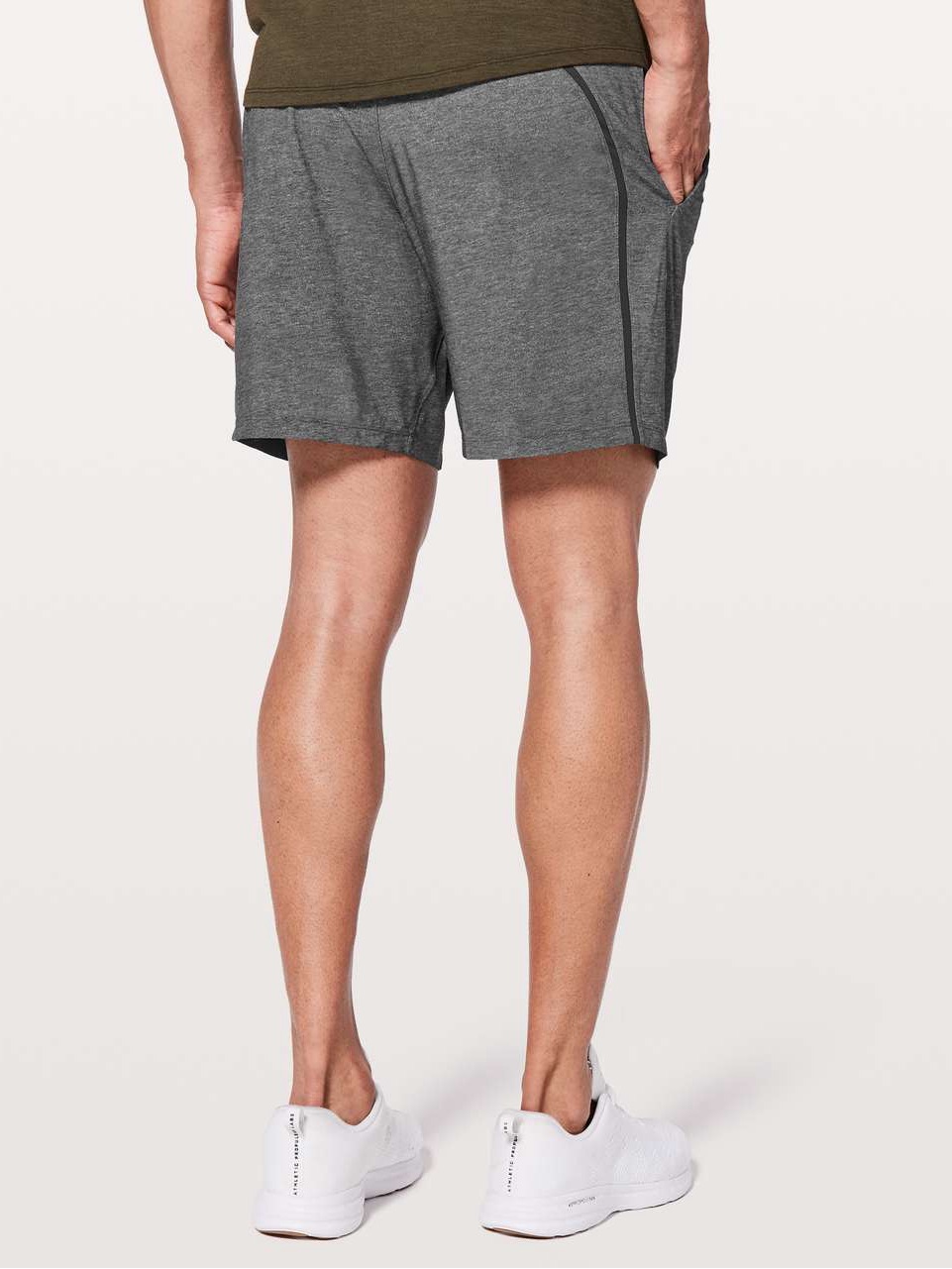 Lululemon Mens Pace Breaker Shorts Size Small Style# M7ab0s